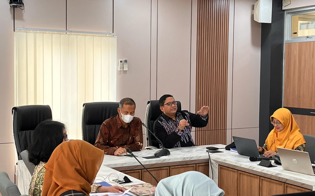 FIB Undip Strengthens Lecturer Resources Through Competency Assistance in Expertise Groups (KBK)