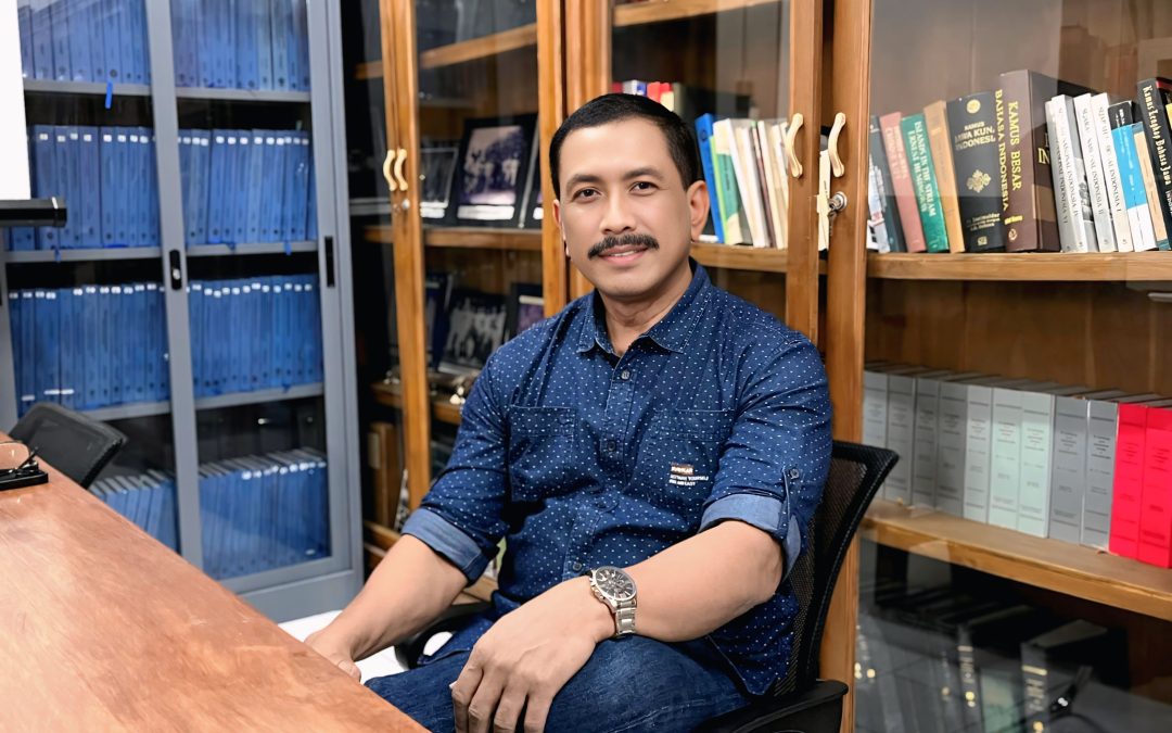 Prof. Dr. Drs. Singgih Tri Sulistiyono, M.Hum. Pakar Sejarah Asia Tenggara dan Sejarah Maritim.