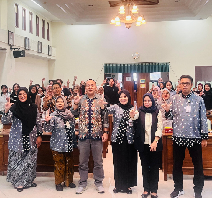 Dosen FIB UNDIP Jadi Narasumber Pelatihan Penulisan Artikel Berbasis Kearifan Lokal di Perpustakaan Provinsi Jawa Tengah