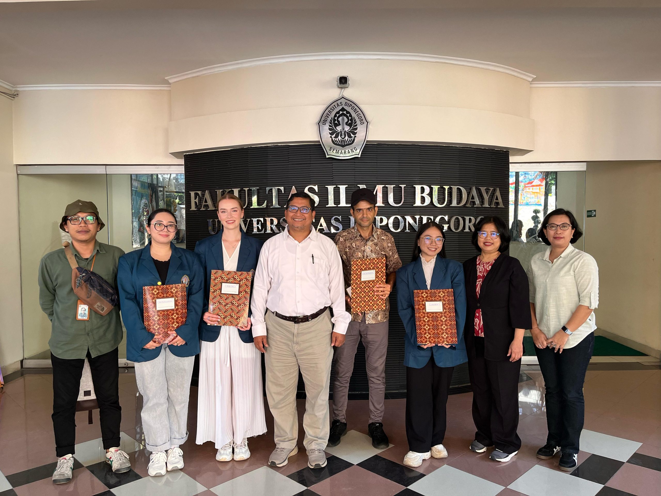 Pelepasan Mahasiswa BIPA FIB Undip 2025.