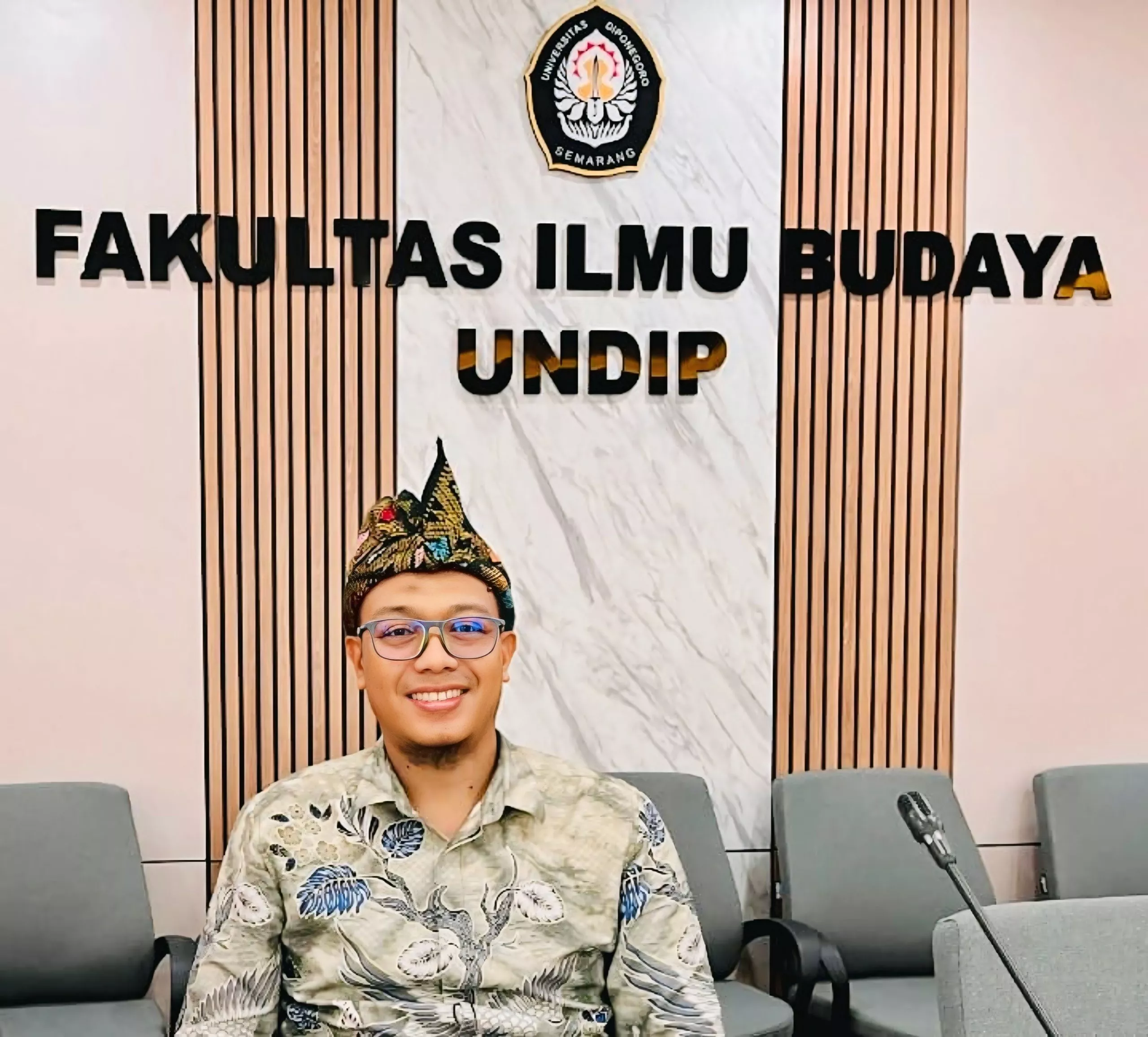 Yanuar Yoga Prasetyawan, S.Hum., M.Hum. Dosen Prodi Ilmu Perpustakaan dan Informasi, Fakultas Ilmu Budaya, Universitas Diponegoro.
