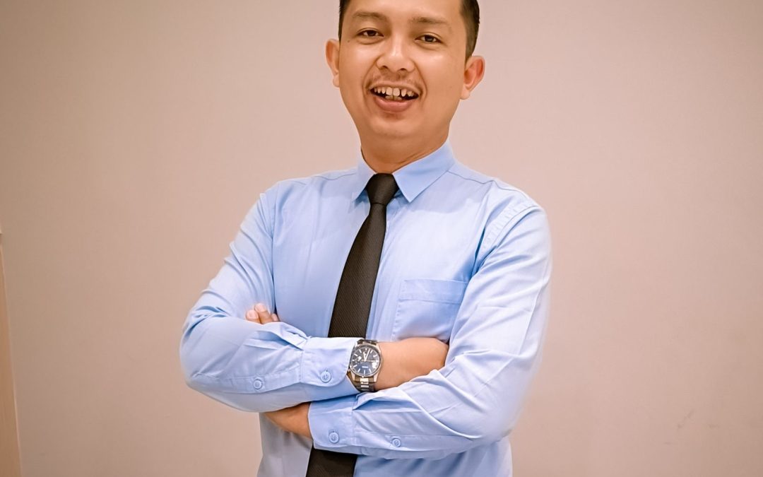 Dari Batu Loncatan Hingga Jadi Batu Pondasi: Kisah Perjalanan Jefri E Cahyono Lulusan FIB Undip