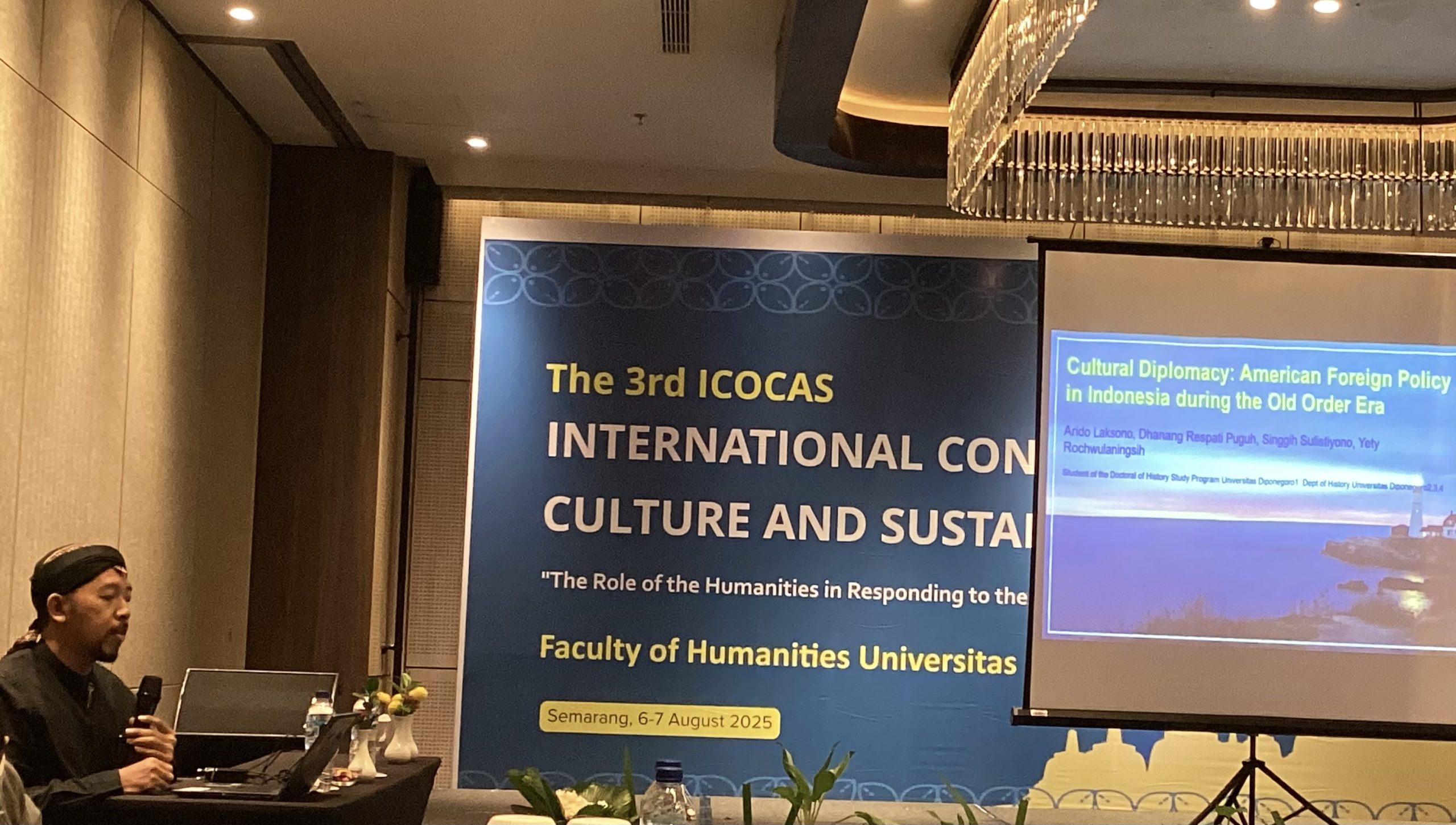 Arido Laksono, S.S., M. Hum., Dosen FIB Undip Presentasi di ICOCAS 2025.