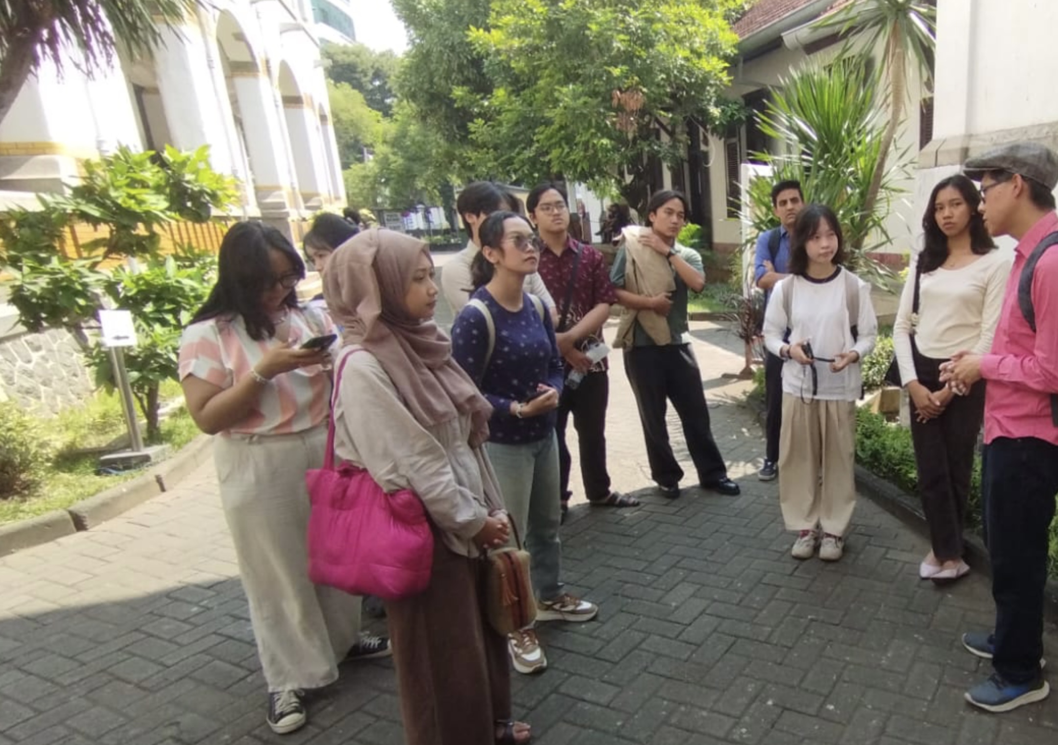 SDGs Community Service FIB Undip.