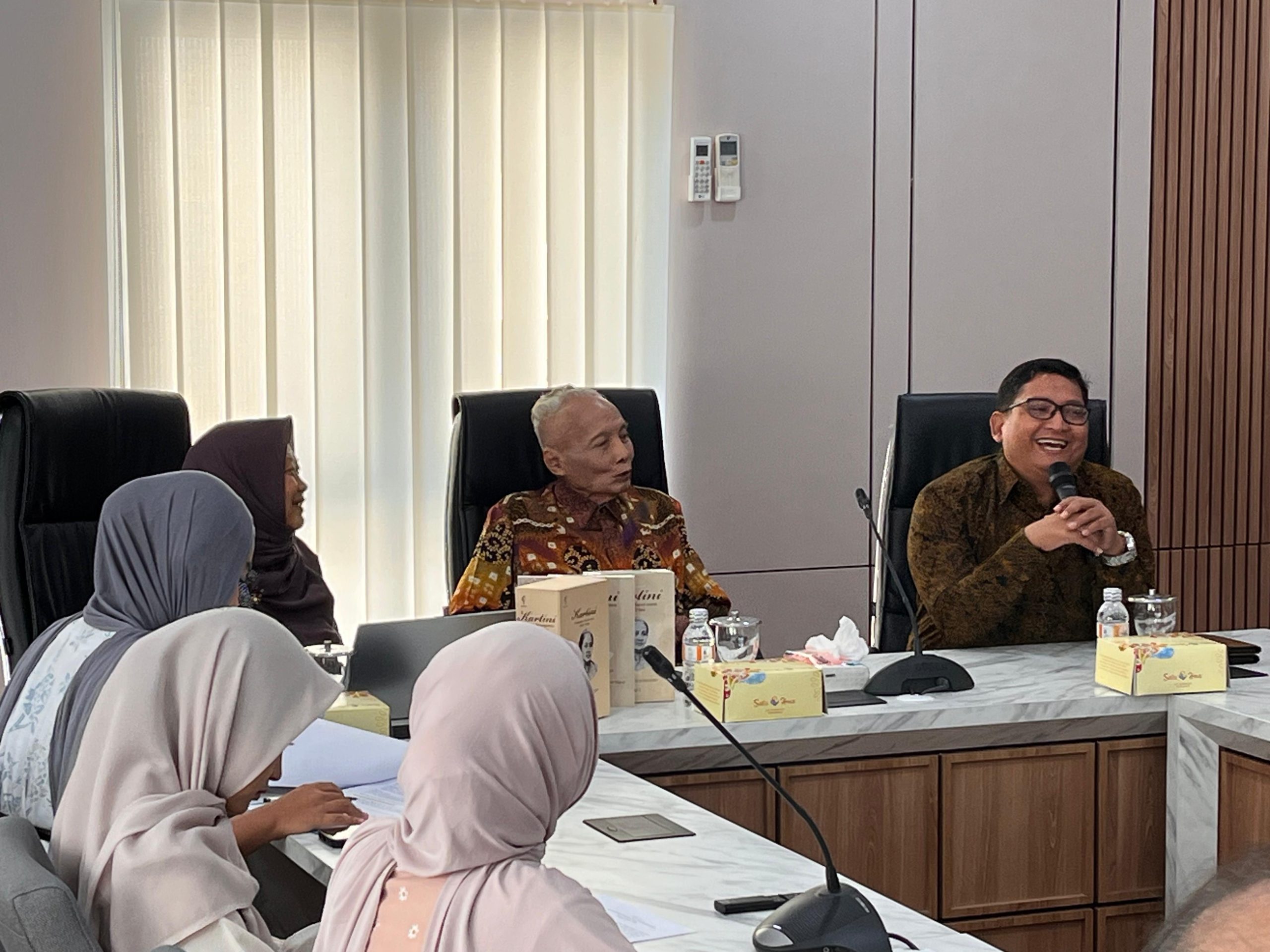 Bedah Buku Trilogi Kartini di FIB Undip 25 September 2025.