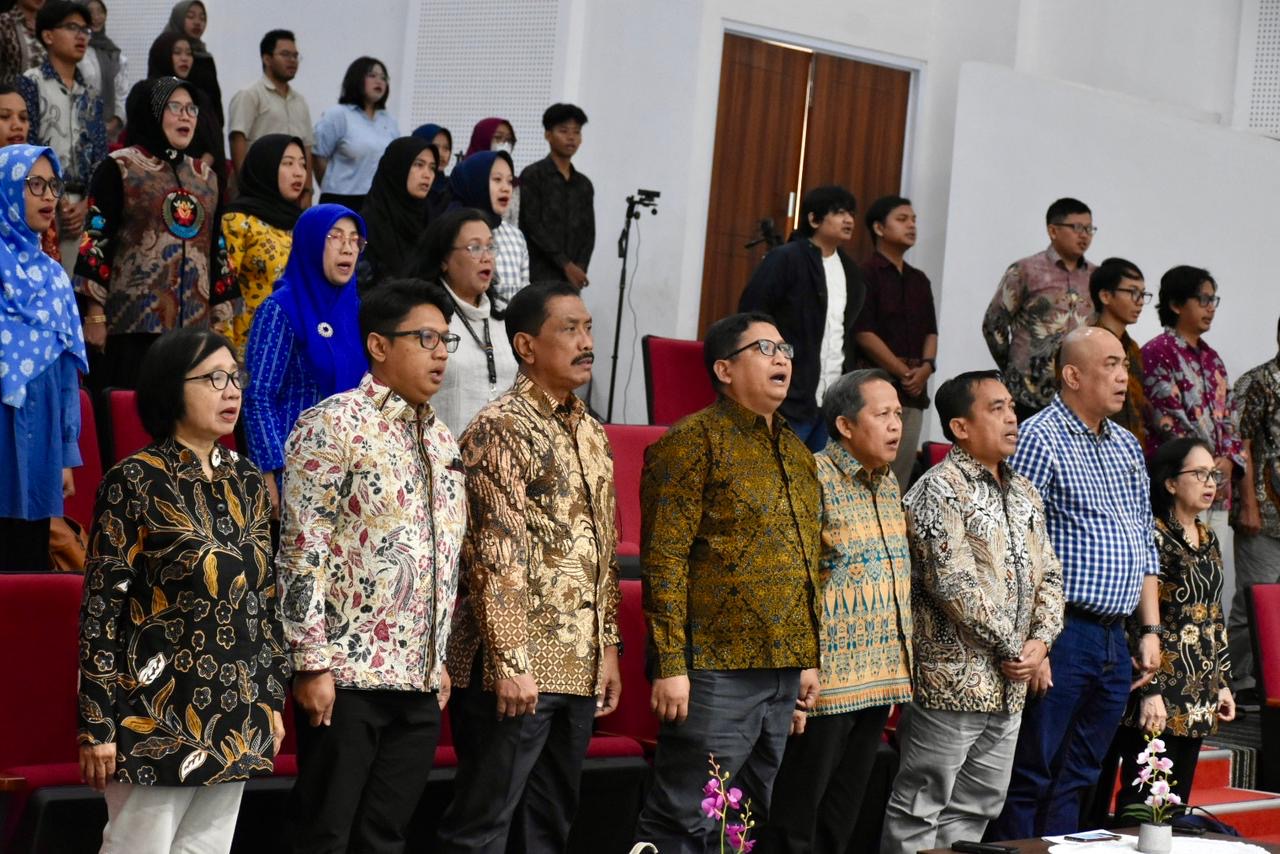 Seminar Nasional Profesionalisme Penulisan Sejarah untuk Merajut Ke-Indonesiaan.