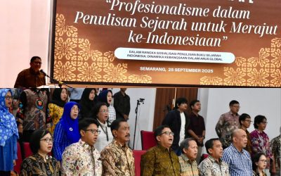 Seminar Nasional Profesionalisme Penulisan Sejarah untuk Merajut Ke-Indonesiaan Sukses Digelar di Art Center FIB Undip