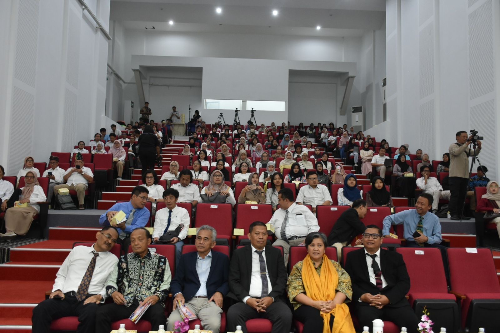Dies Natalies FIB Undip ke-60.