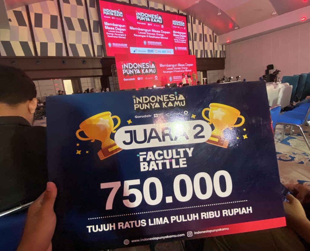 M. Irham Maolana Raih Juara 2 Faculty Battle “Indonesia Punya Kamu”. (Foto: Humas FIB Undip)