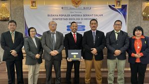 Sidang Disertasi Dr. Arido Laksono, S.S., M.Hum.