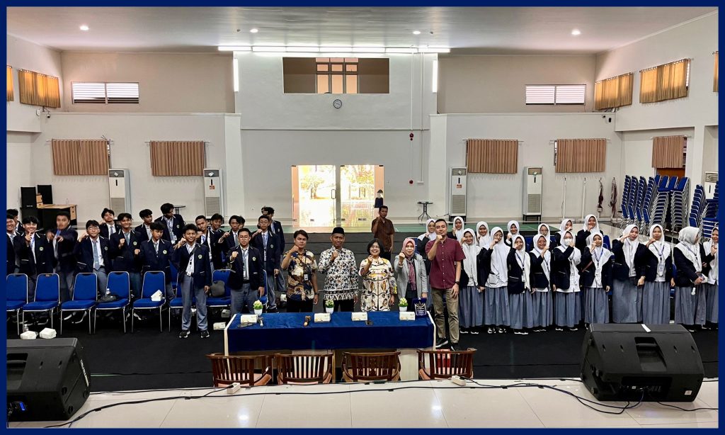 FIB Undip Receives Visits from MAN 2 Malang City. (Foto: Humas FIB Undip)